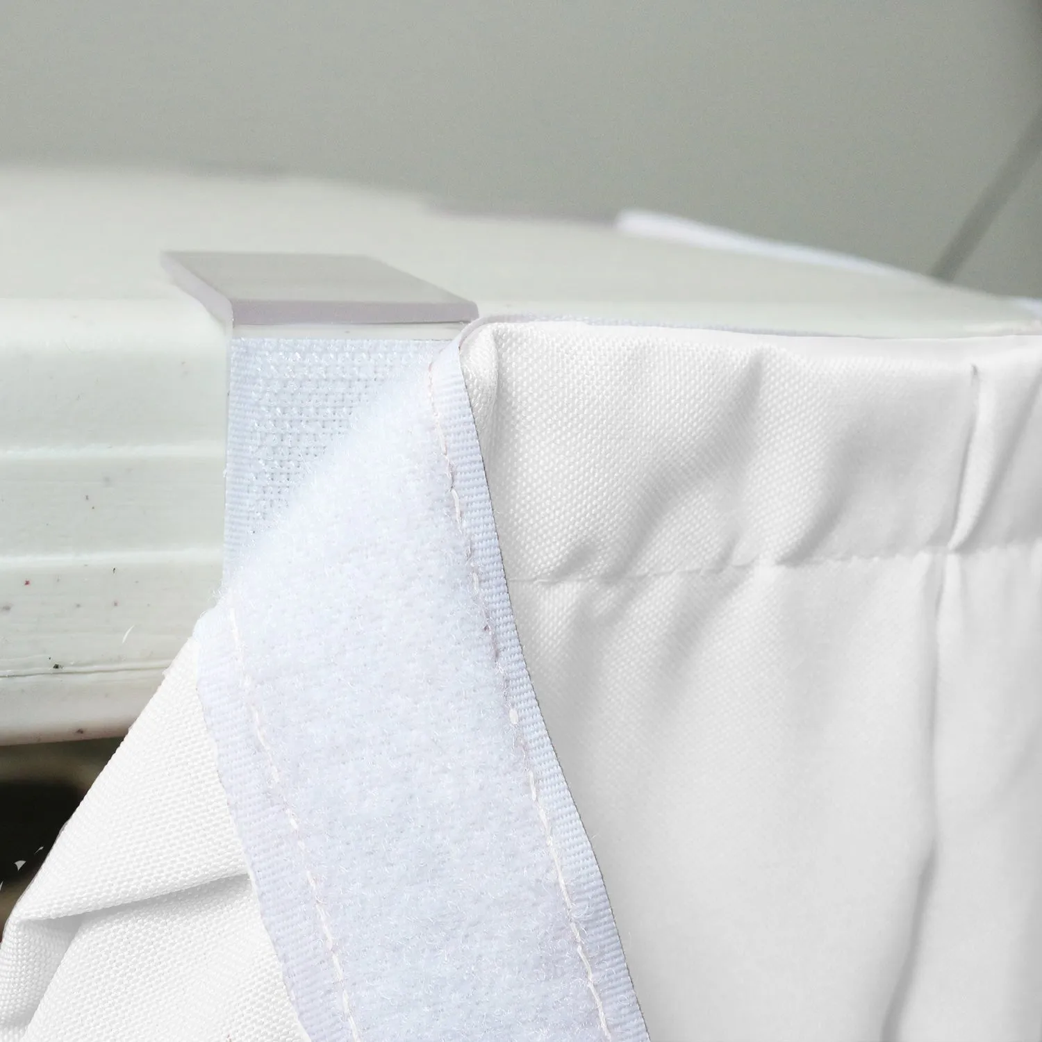 17 ft x 29 inch Polyester Pleated Table Skirt White