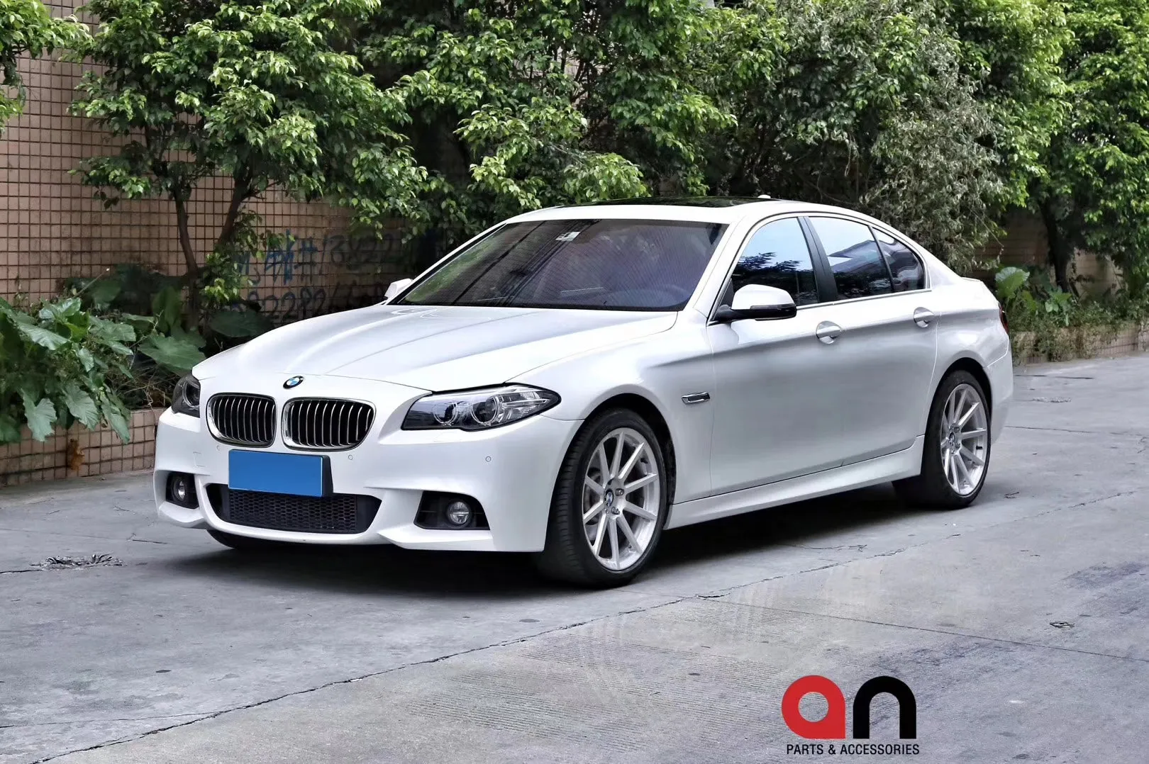 BMW 5-Series F10 LCI 2014  M-TECH Style Body Kit