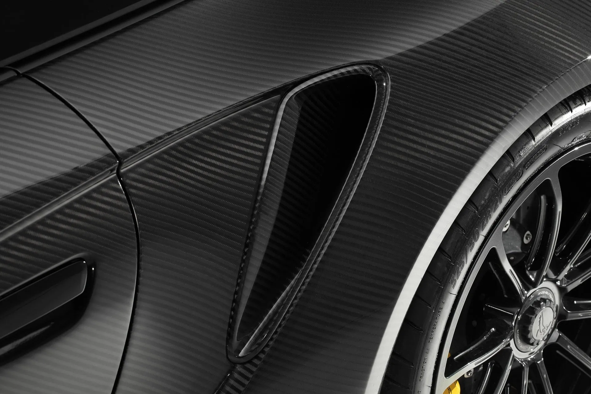 Dry Carbon Fiber Full Body Kit for Porsche 911 992 Turbo 2021 