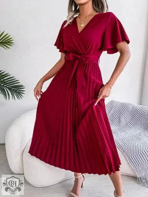 Elegant Pleated Short Sleeve Dress