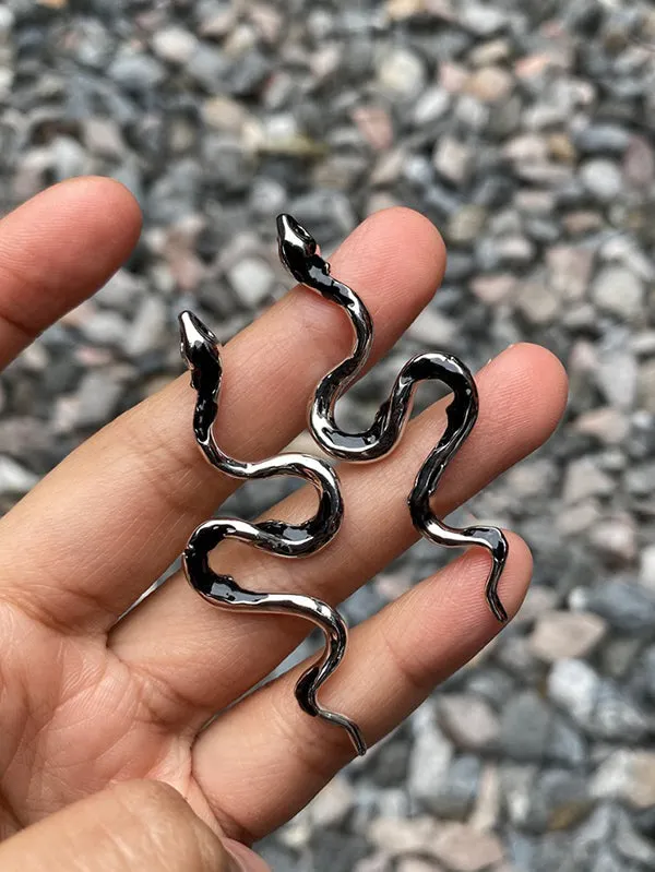 Original Cool Snake Shape Contrast Color Earrings Accessories