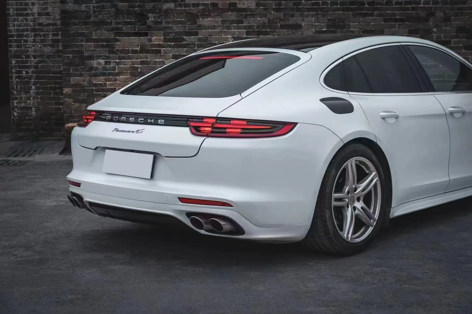 Porsche Panamera 971 2017  Turbo S Style Full Body Kit