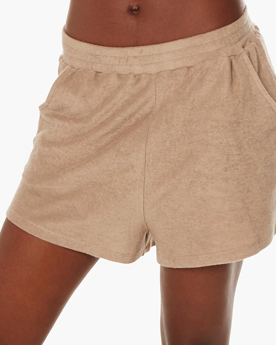 Soleil Chic Short - Desert