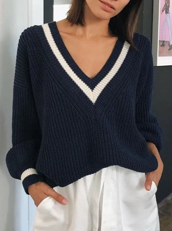 V-neck Knitted Fashionable Outerwear Loose Sweater