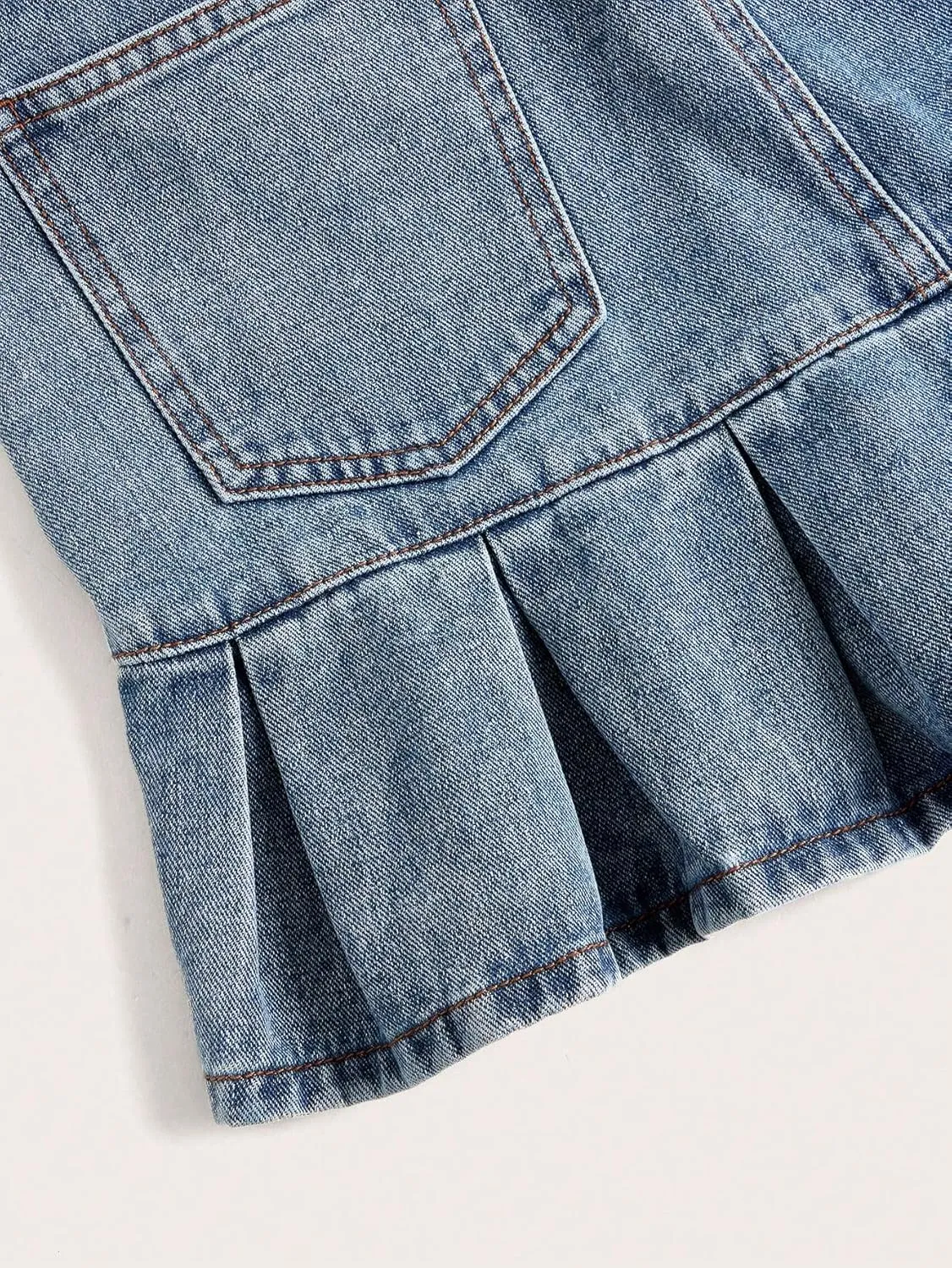 WDIRARA Women's High Waist Star Embroidery Short Skirts Pleated Hem Denim A Line Mini Skirts